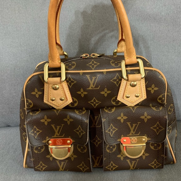 Louis Vuitton Handbags - 💯% authentic Louis Vuitton Manhattan Monogram bag